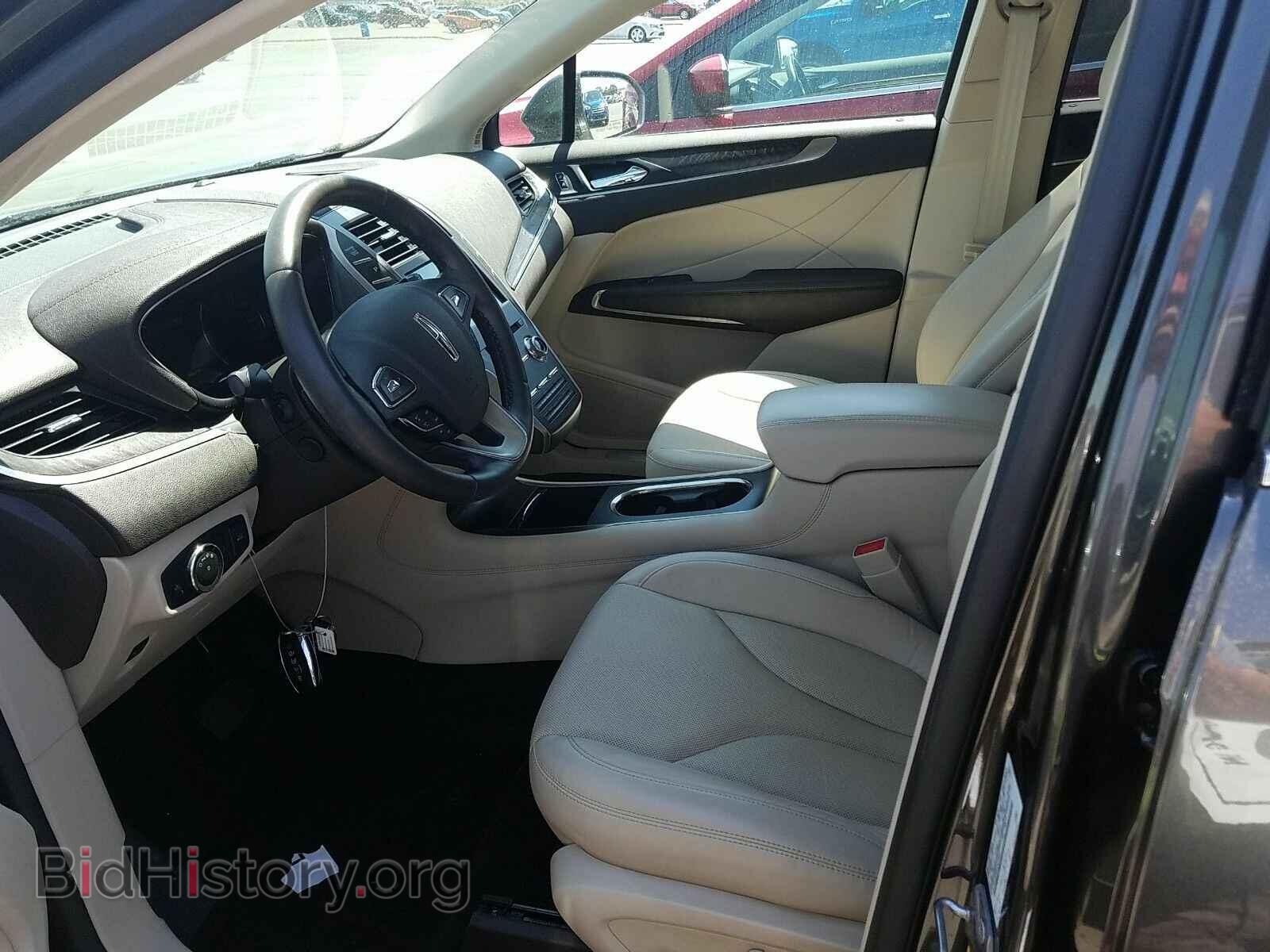 2017 Lincoln MKC - VIN: 5LMCJ3D98HUL14321 - Фото 3