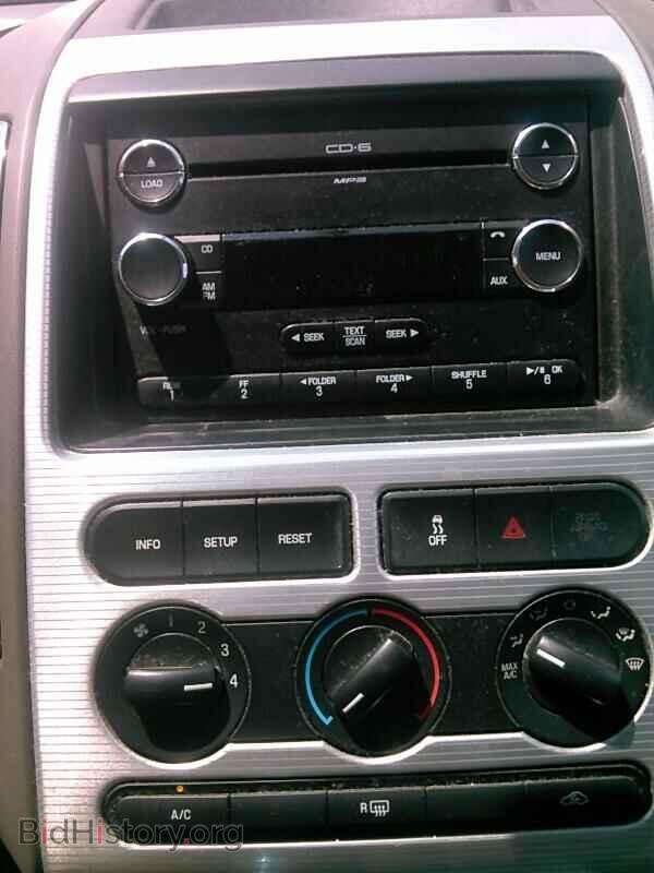 2010 Ford Edge - VIN: 2FMDK3JC3ABA04285 - Фото 4