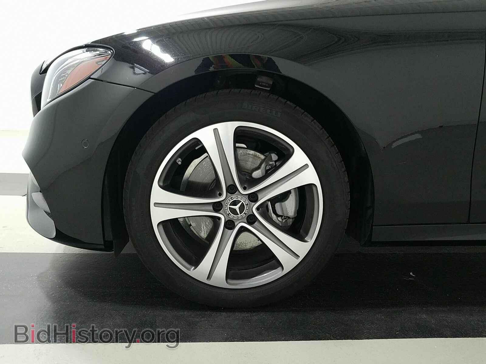 2018 Mercedes-Benz E-Class - VIN: WDDZF4KB8JA483802 - Фото 8