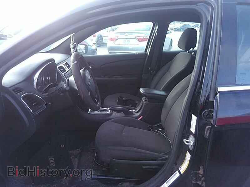 2014 Chrysler 200 - VIN: 1C3CCBAB3EN210056 - Фото 3