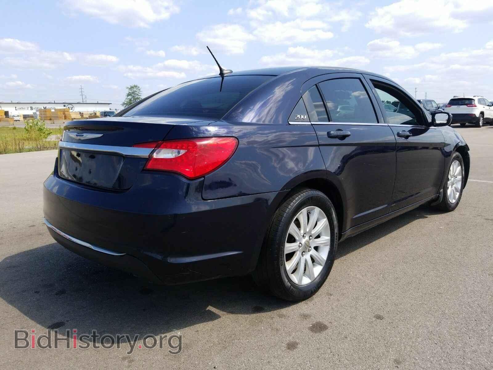 2012 Chrysler 200 - VIN: 1C3CCBBBXCN241672 - Фото 2