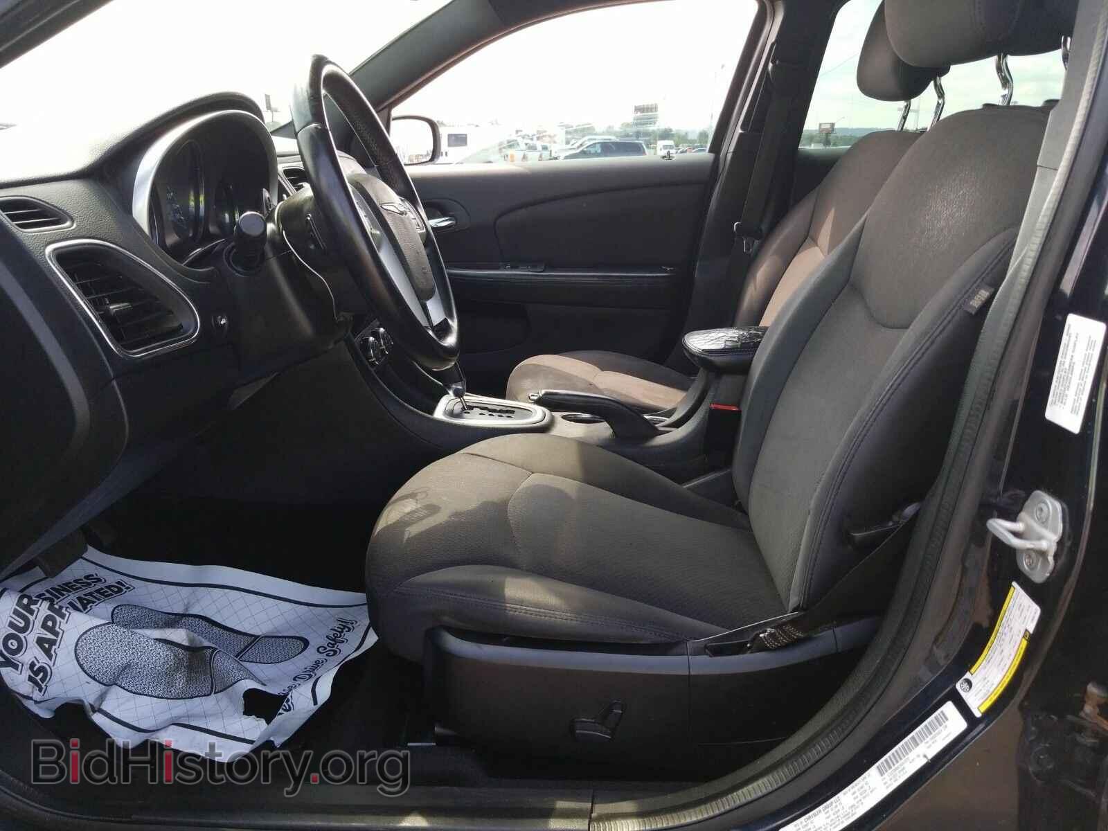 2012 Chrysler 200 - VIN: 1C3CCBBBXCN241672 - Фото 3