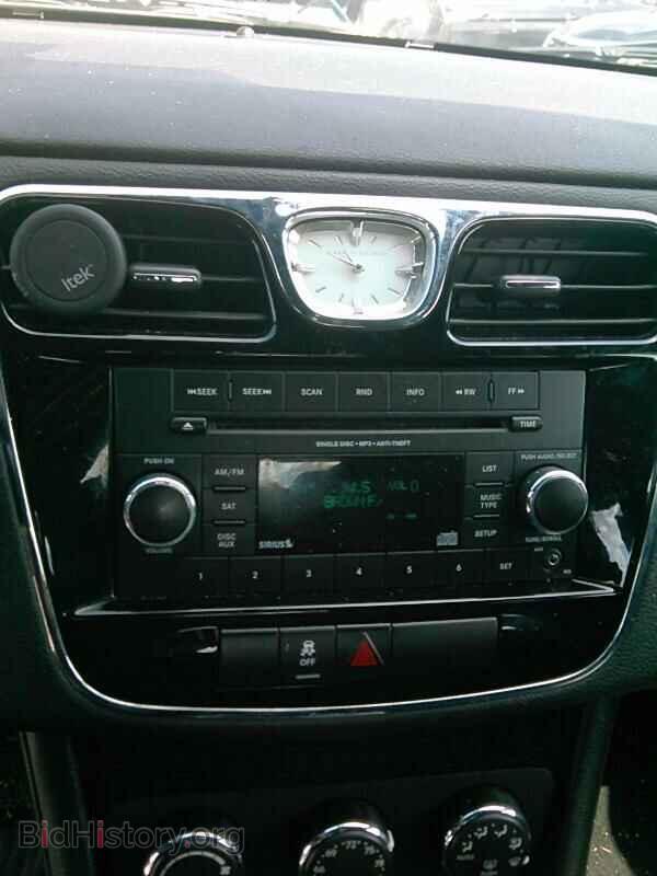 2013 Chrysler 200 - VIN: 1C3CCBBBXDN649980 - Фото 4