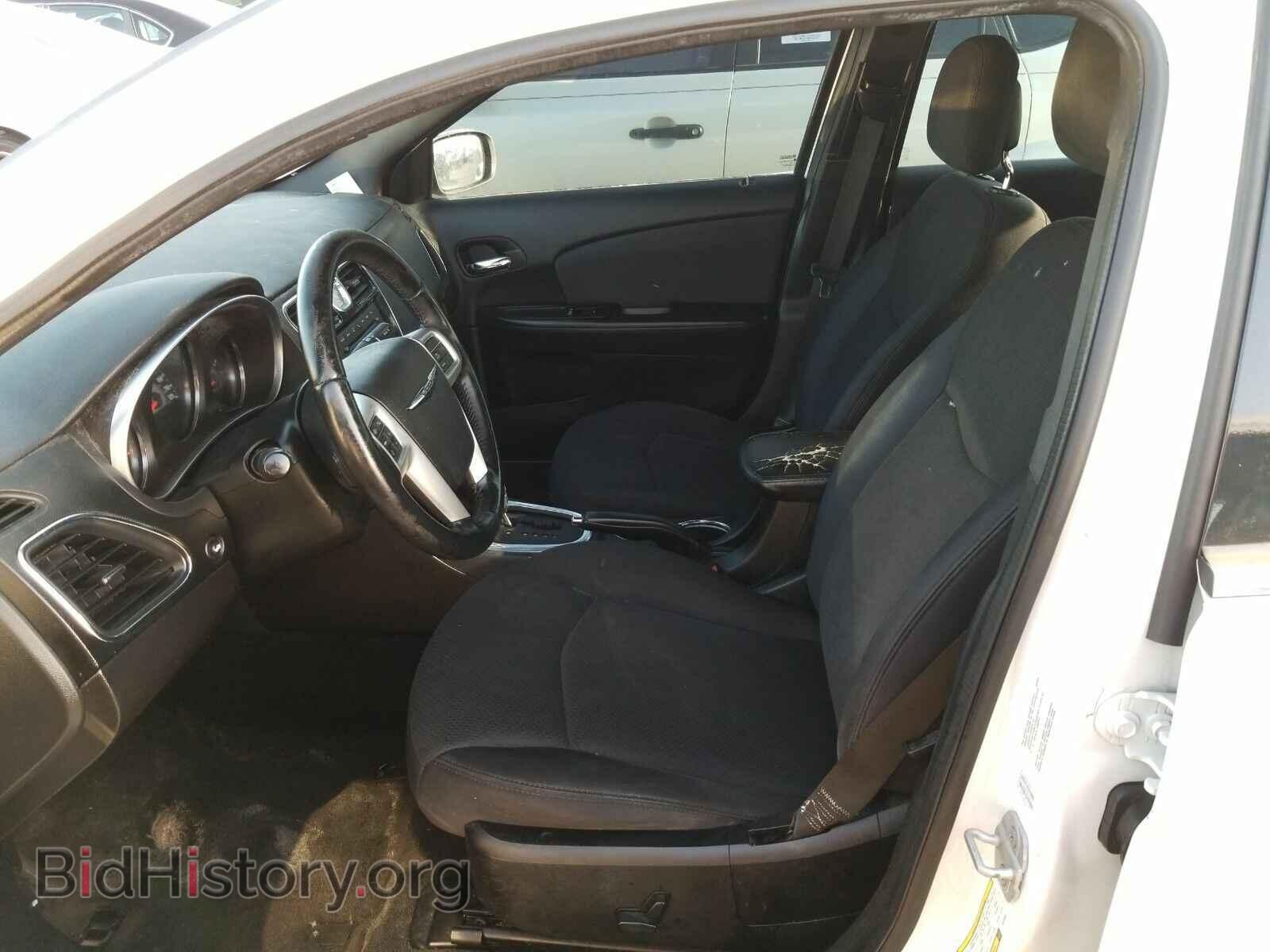 2012 Chrysler 200 - VIN: 1C3CCBBG6CN249831 - Фото 3