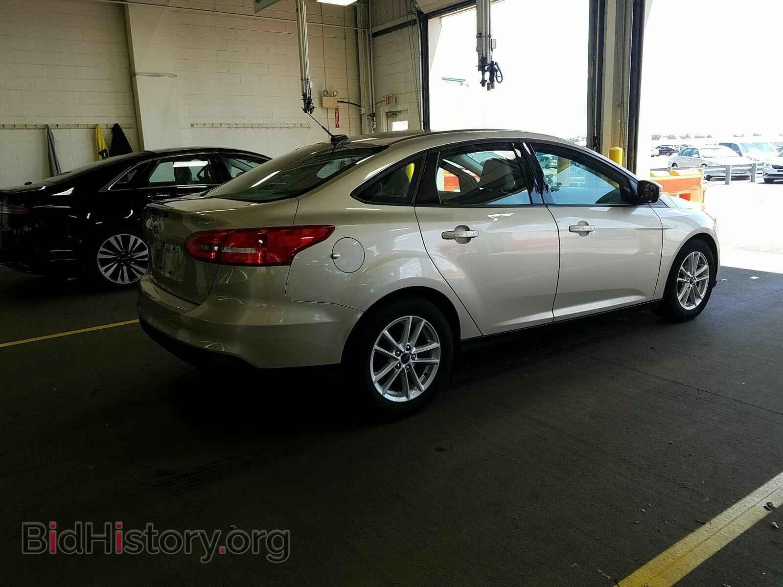 2017 Ford Focus - VIN: 1FADP3F20HL234212 - Фото 2