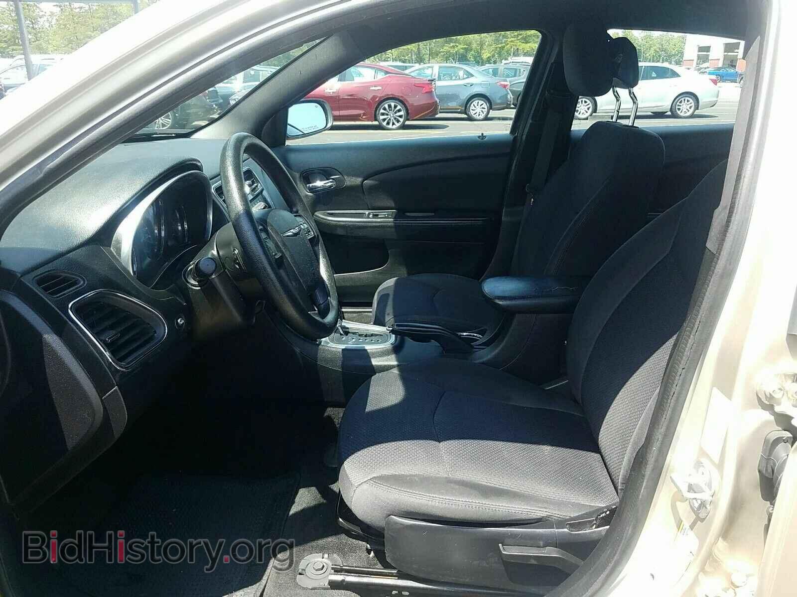 2014 Chrysler 200 - VIN: 1C3CCBAB7EN206429 - Фото 3