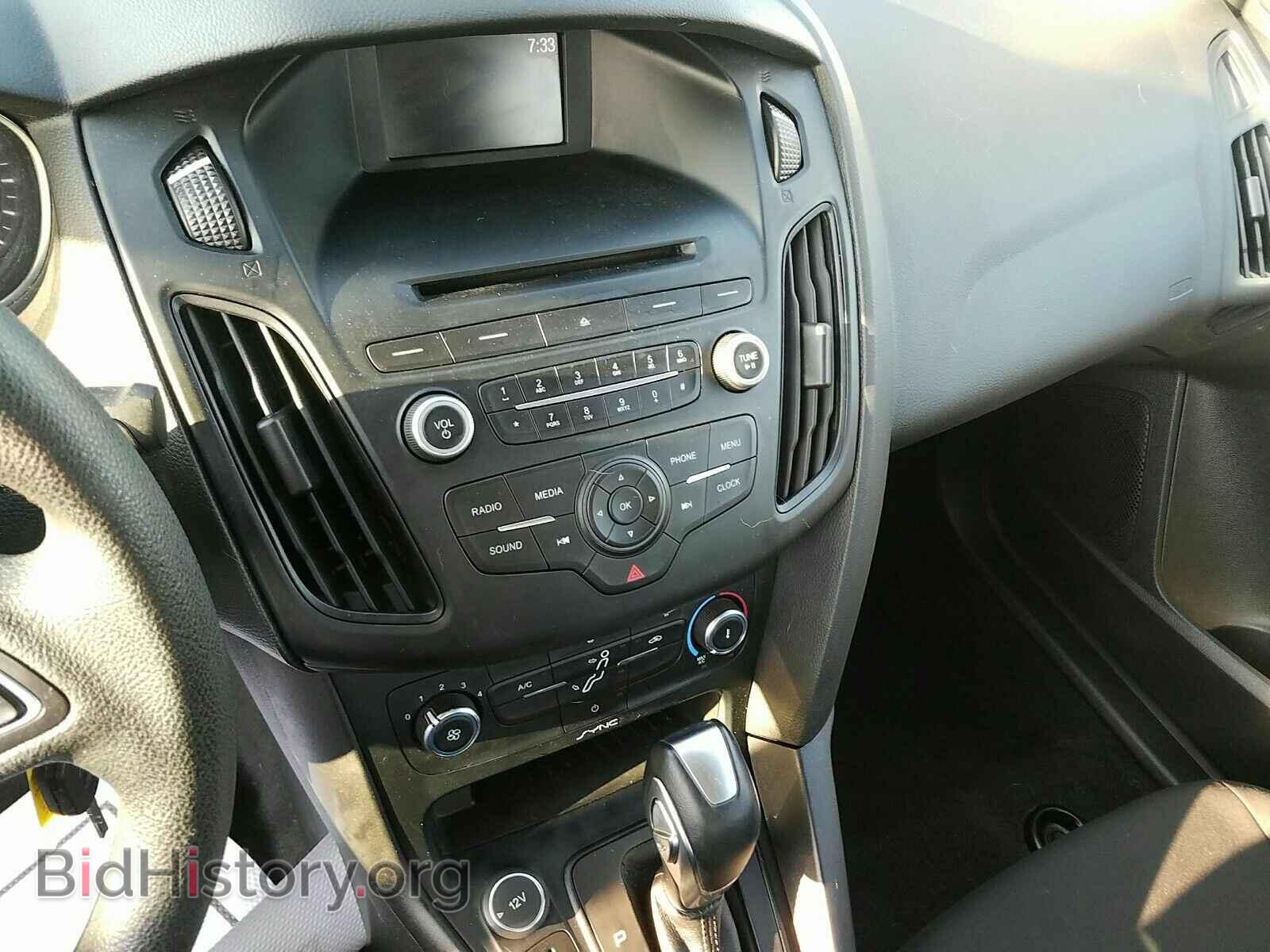 2016 Ford Focus - VIN: 1FADP3F26GL315052 - Фото 4