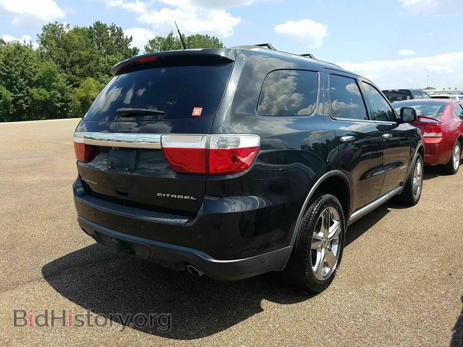 2013 Dodge Durango - VIN: 1C4SDHET2DC673794 - Фото 2