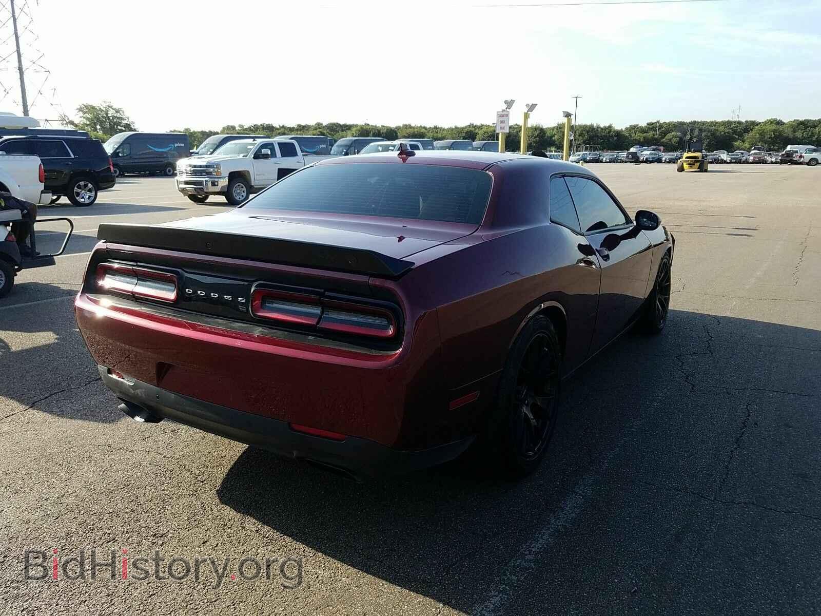 2018 Dodge Challenger - VIN: 2C3CDZC95JH110642 - Фото 2