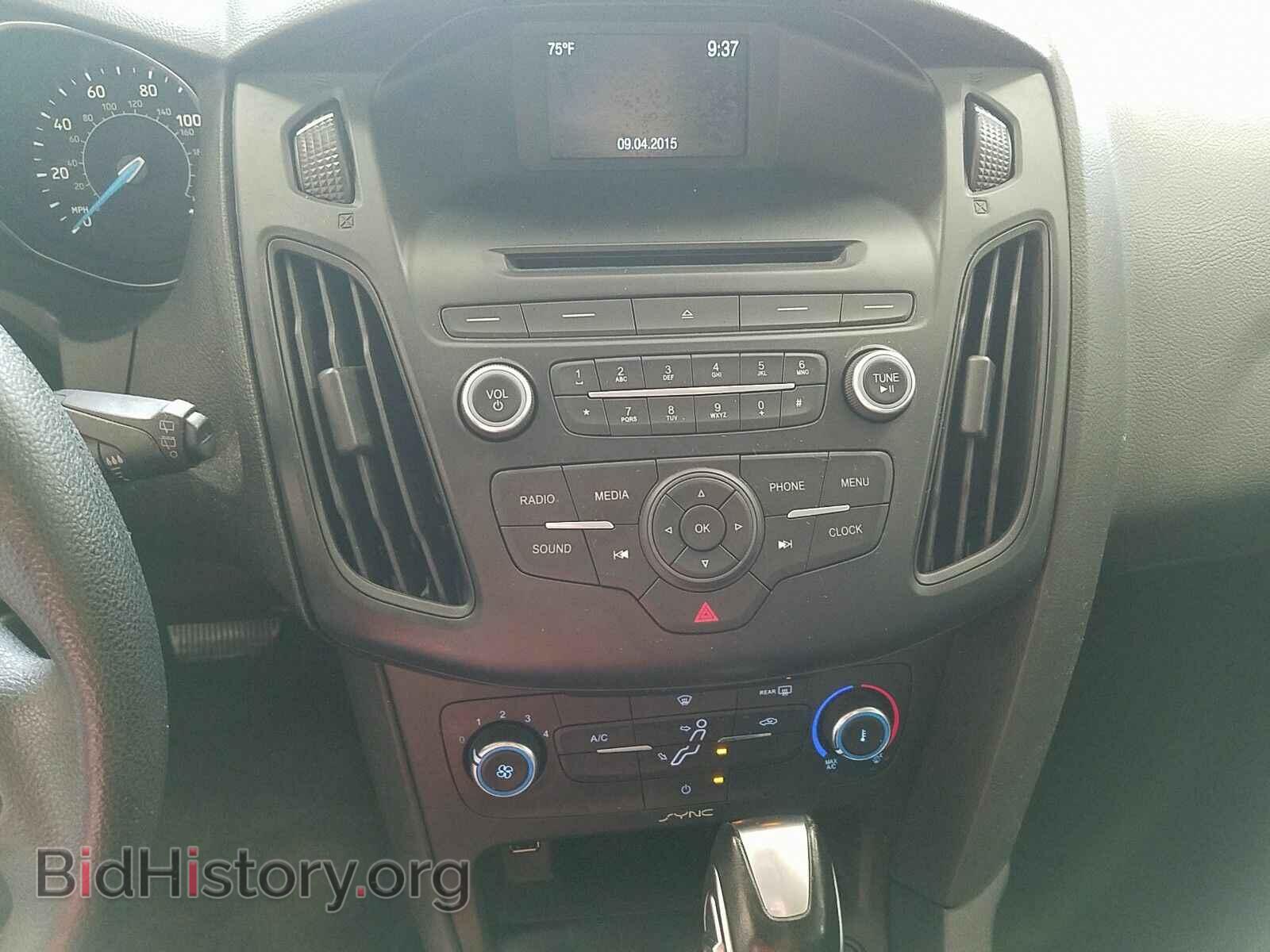 2015 Ford Focus - VIN: 1FADP3K29FL365223 - Фото 4