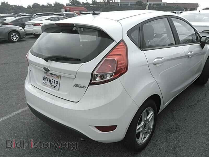 2018 Ford Fiesta - VIN: 3FADP4EJ9JM107414 - Photo 2