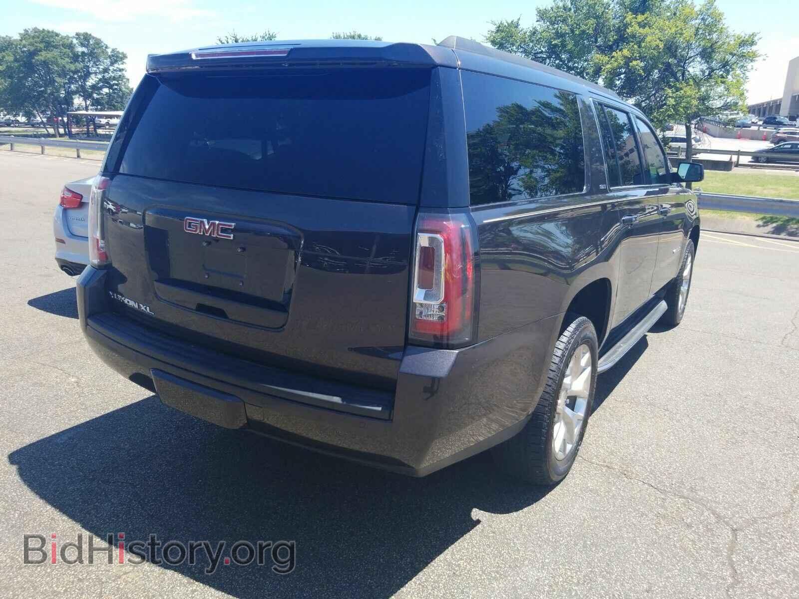 2015 GMC Yukon XL - VIN: 1GKS1HKC7FR268564 - Фото 2