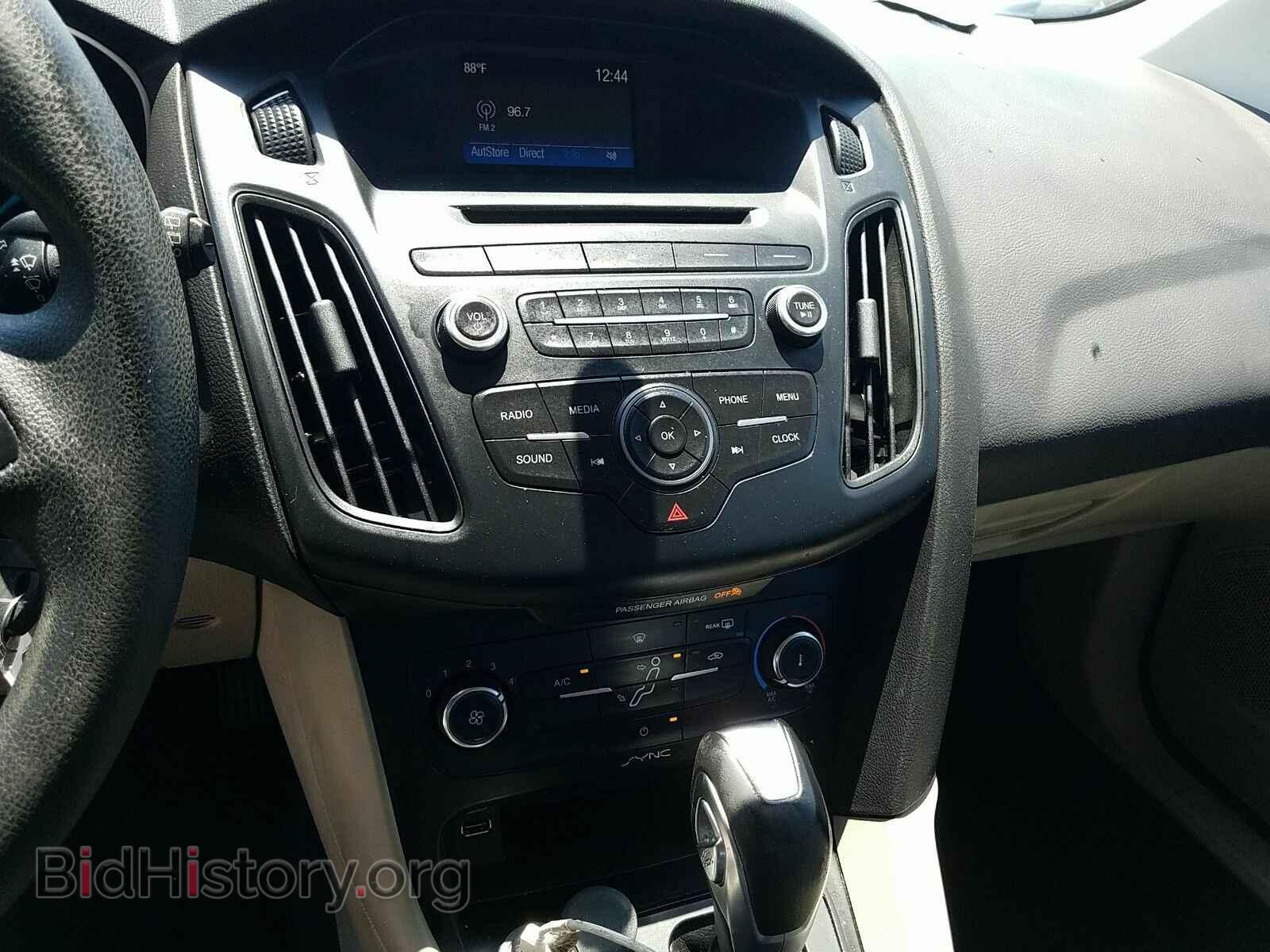 2015 Ford Focus - VIN: 1FADP3K20FL351341 - Фото 4