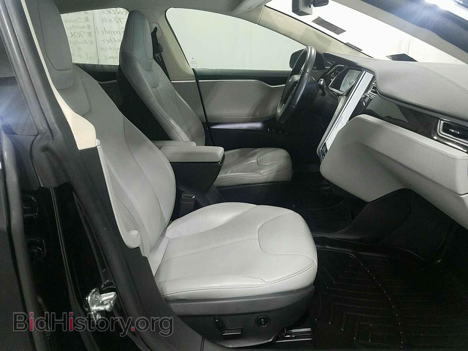 2013 Tesla Model S - VIN: 5YJSA1DN1DFP21677 - Photo 8