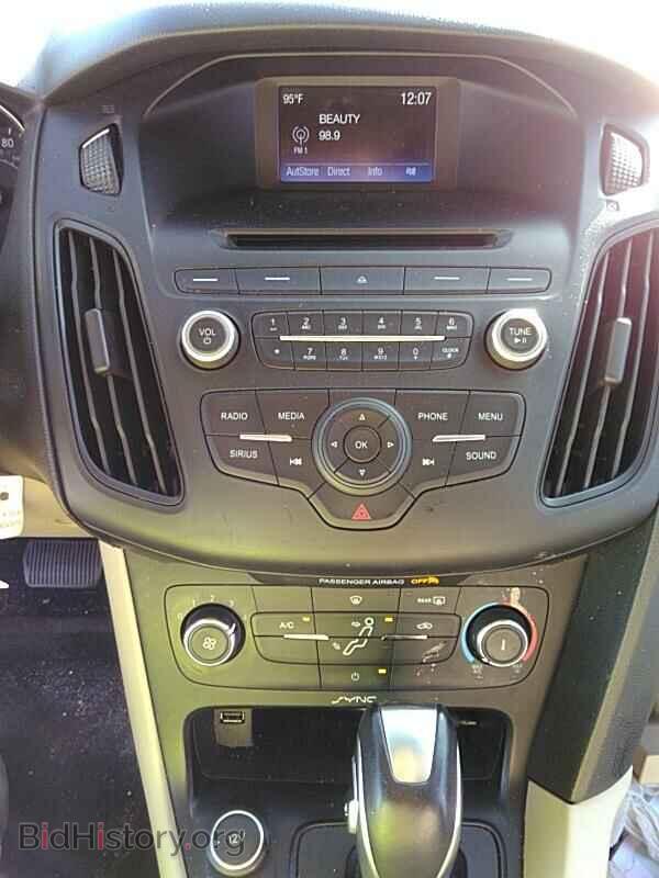 2016 Ford Focus - VIN: 1FADP3F2XGL284730 - Фото 4