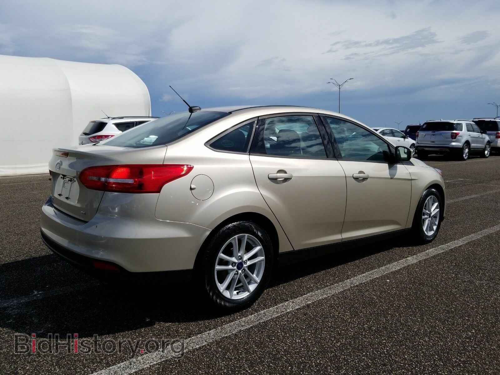 2017 Ford Focus - VIN: 1FADP3F22HL227021 - Photo 2