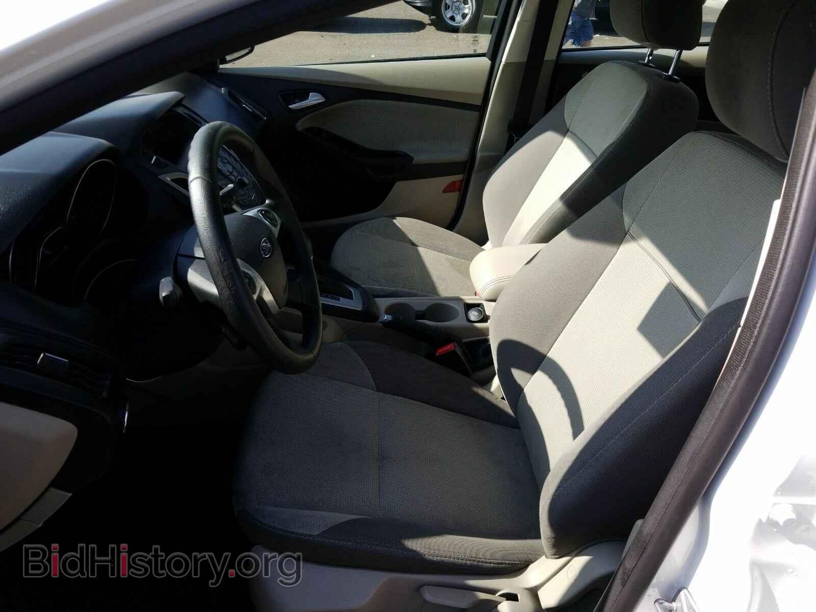 2014 Ford Focus - VIN: 1FADP3F28EL119319 - Фото 3