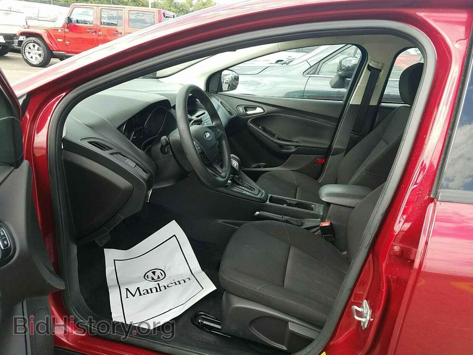 2017 Ford Focus - VIN: 1FADP3F26HL209265 - Фото 3
