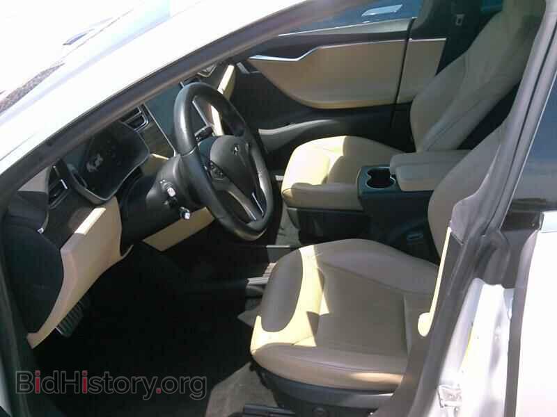 2015 Tesla Model S - VIN: 5YJSA1E49FF103256 - Photo 3