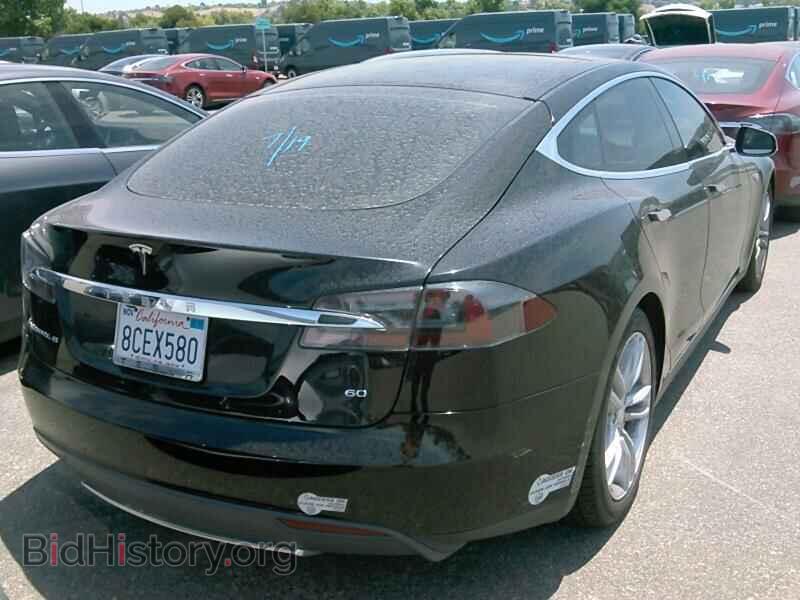 2014 Tesla Model S - VIN: 5YJSA1S19EFP35571 - Фото 2