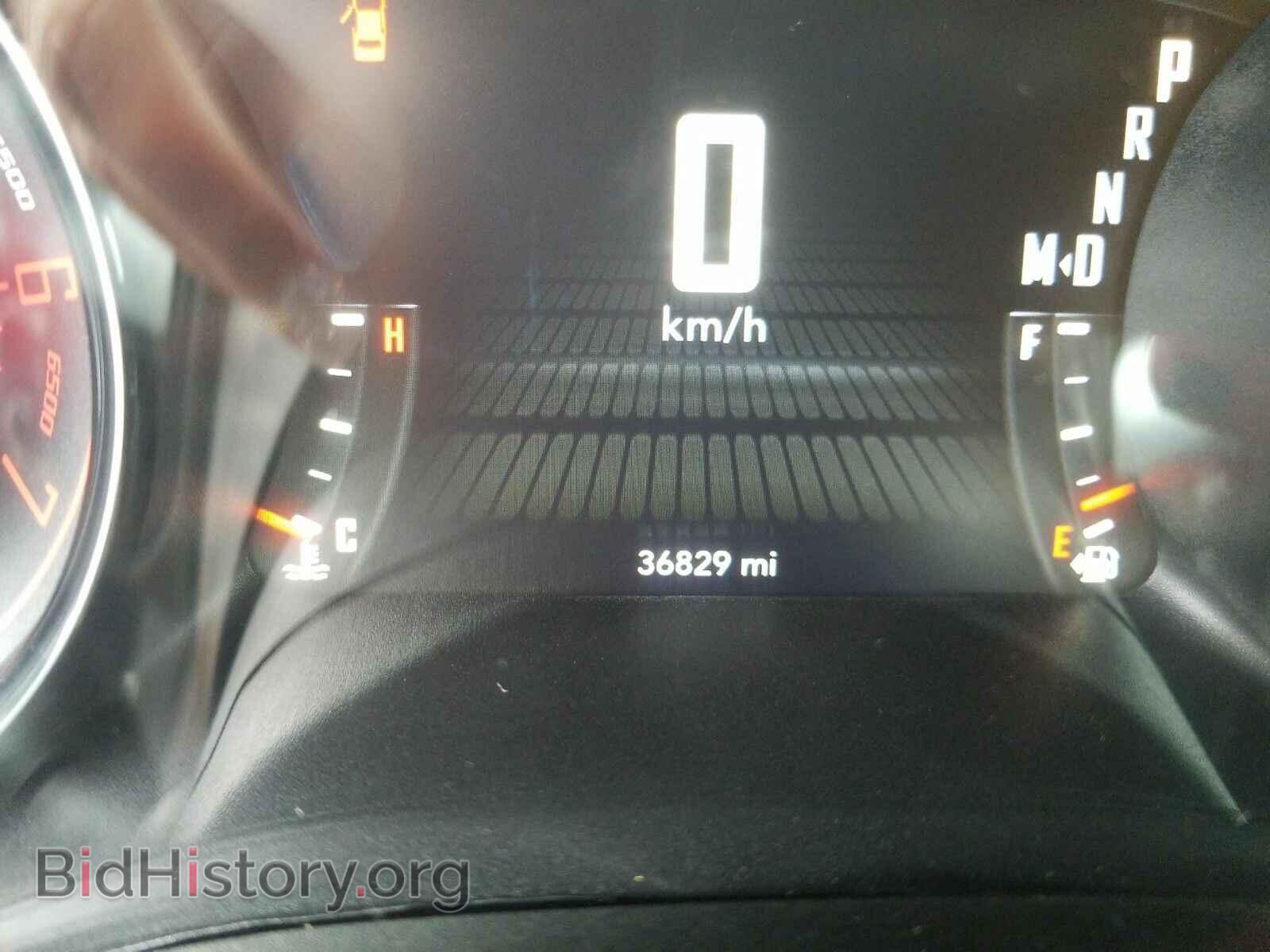 2016 Dodge Challenger - VIN: 2C3CDZBT4GH264796 - Photo 5