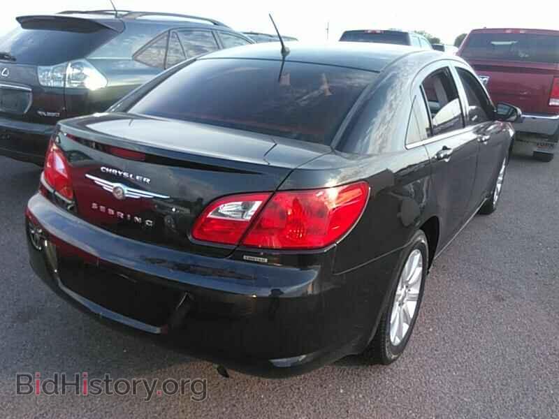 2010 Chrysler Sebring - VIN: 1C3CC5FB9AN179352 - Фото 2