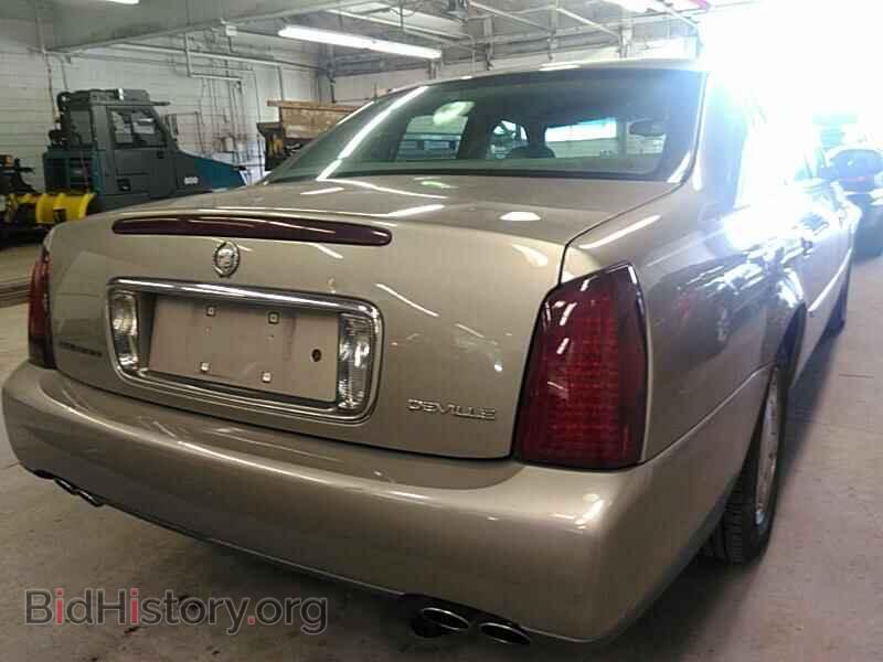 2000 Cadillac DeVille - VIN: 1G6KD54Y7YU339663 - Photo 2