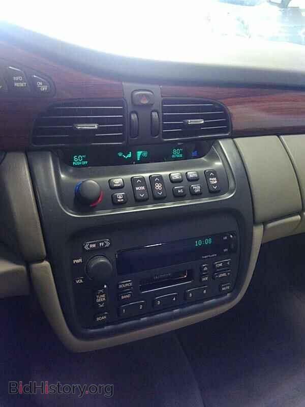 2000 Cadillac DeVille - VIN: 1G6KD54Y7YU339663 - Photo 4