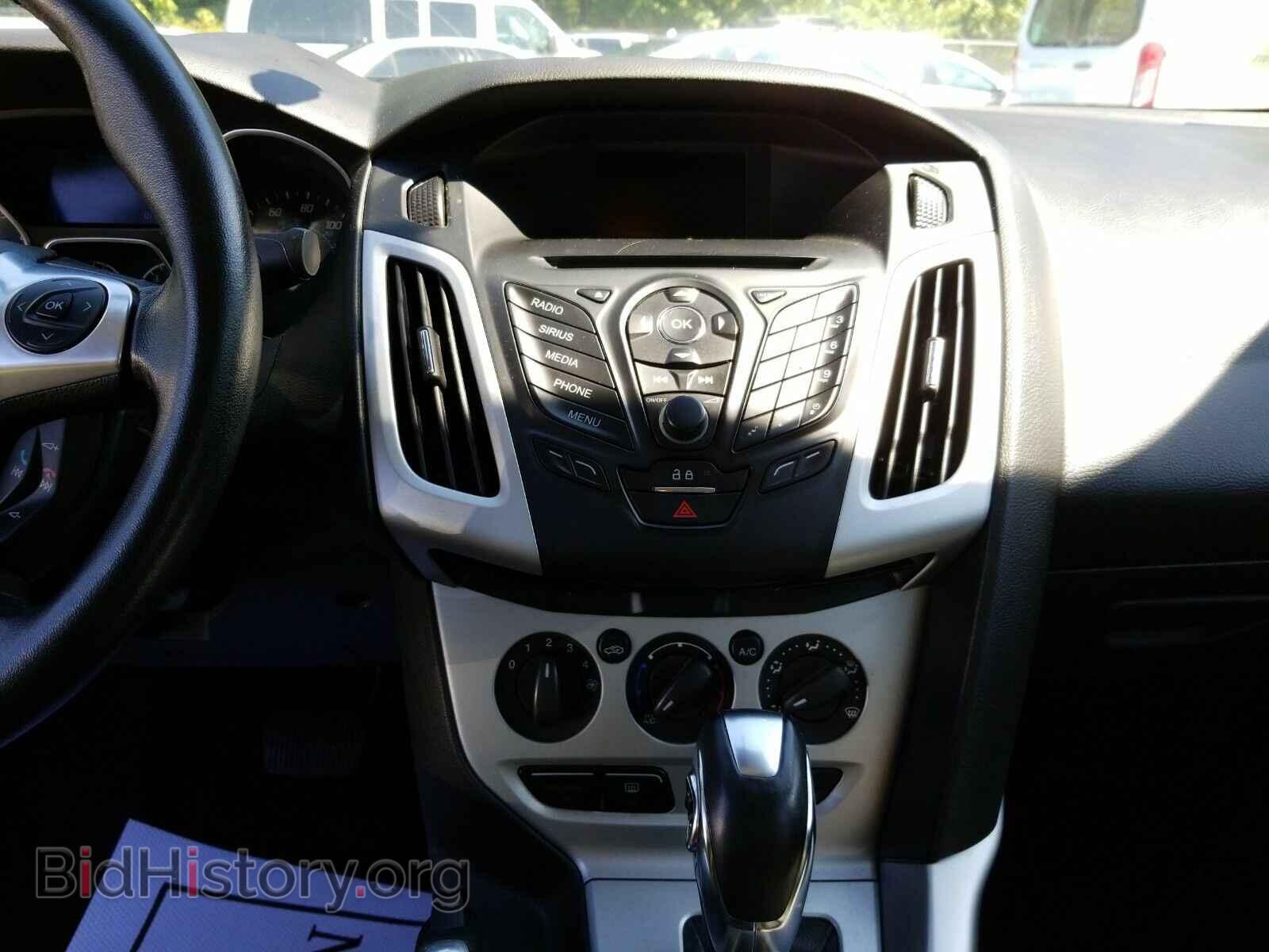 2013 Ford Focus - VIN: 1FADP3F28DL286603 - Фото 4