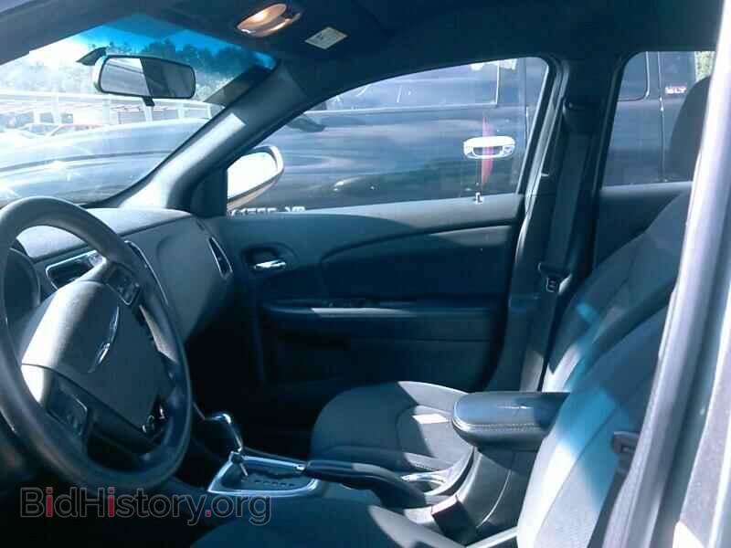 2013 Chrysler 200 - VIN: 1C3CCBAB8DN669744 - Фото 3