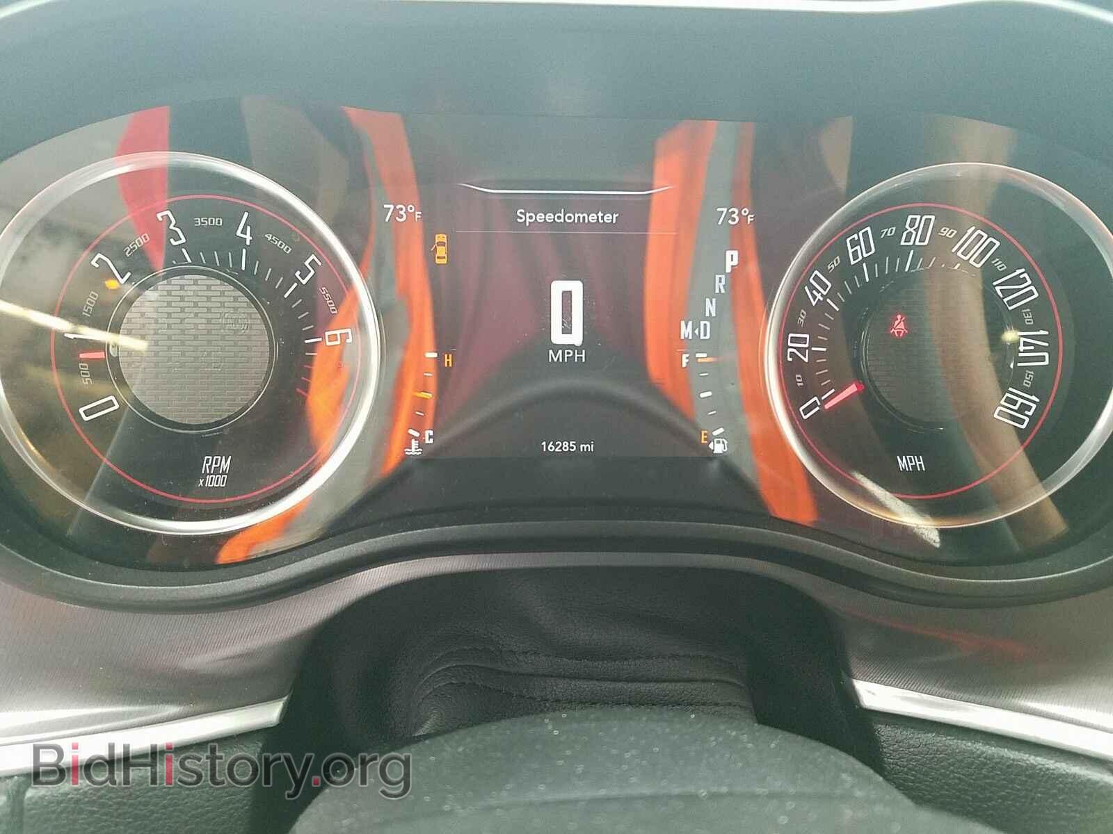 2019 Dodge Challenger - VIN: 2C3CDZAG7KH561753 - Фото 5