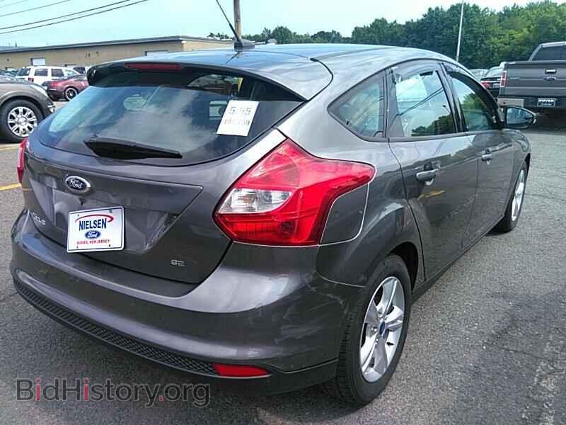 2013 Ford Focus - VIN: 1FADP3K28DL215651 - Фото 2