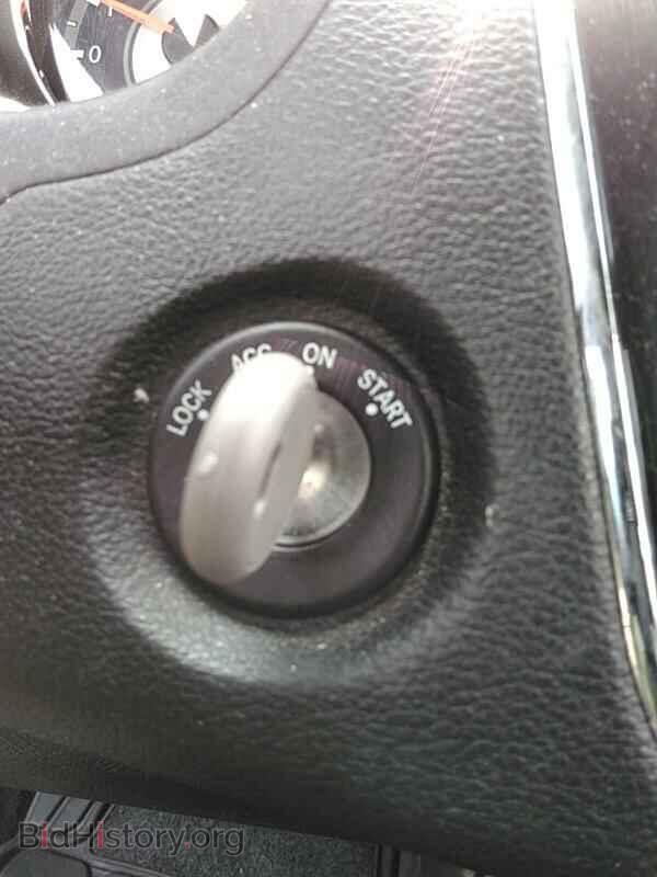 2013 Chrysler 200 - VIN: 1C3CCBBB3DN636231 - Photo 8