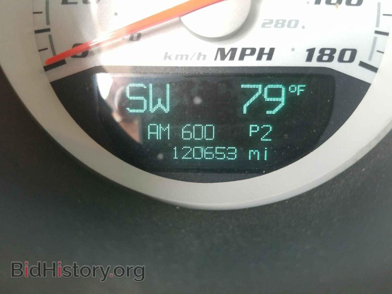 2008 Dodge Challenger - VIN: 2B3LJ74W58H299933 - Фото 5