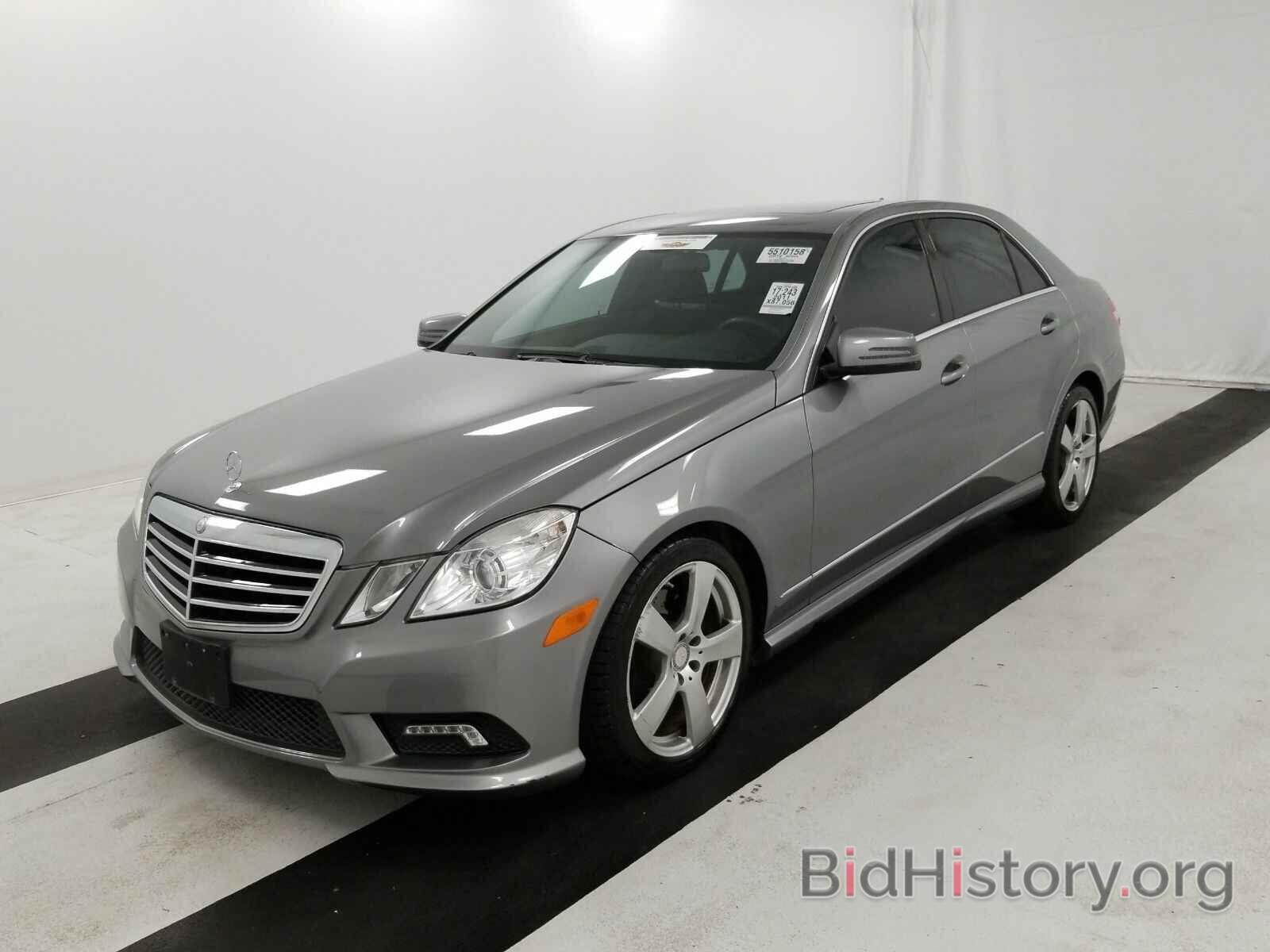 Photo WDDHF5GB1BA391300 - Mercedes-Benz E-Class 2011