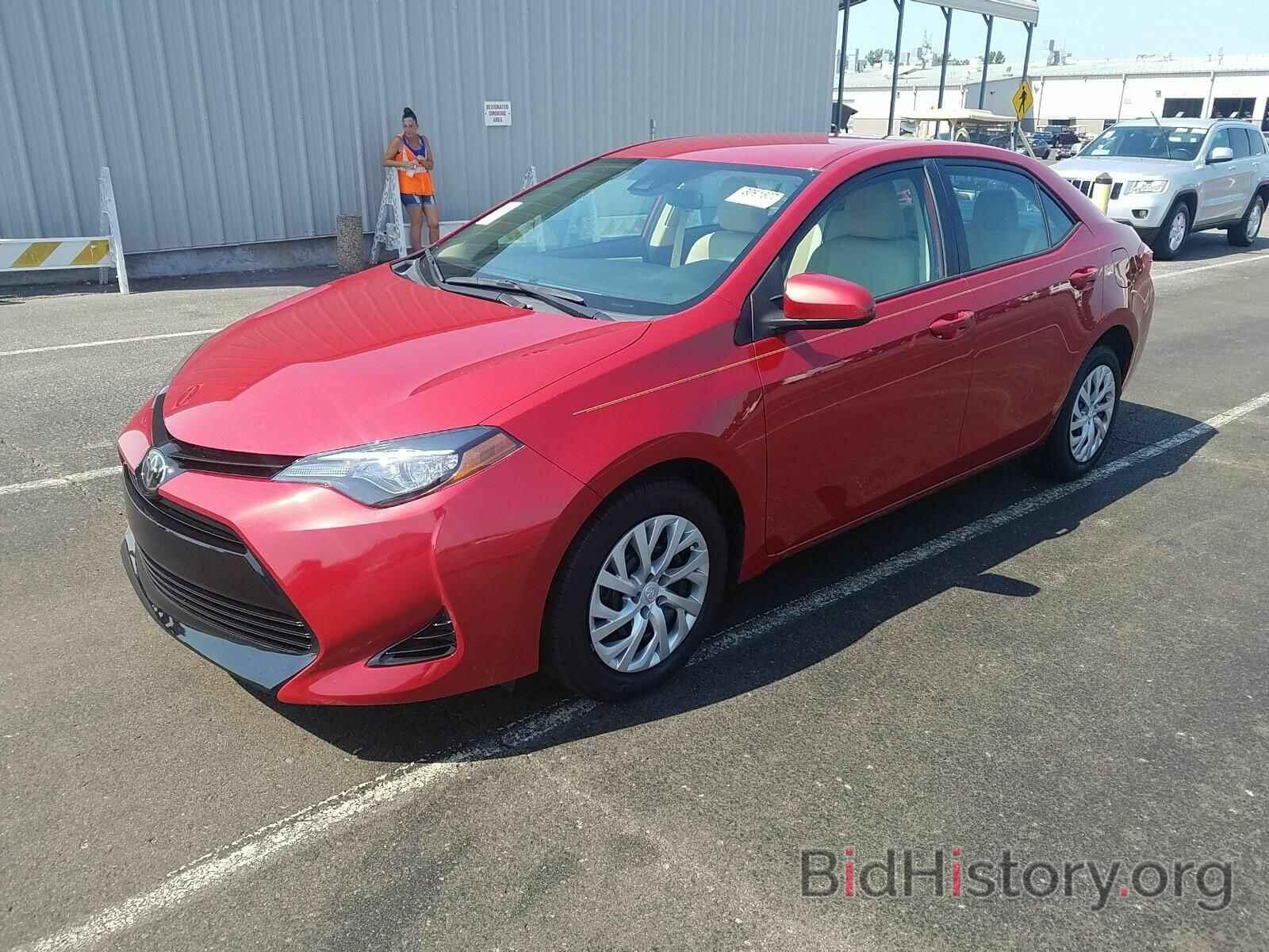 Photo 2T1BURHE2HC801404 - Toyota Corolla 2017