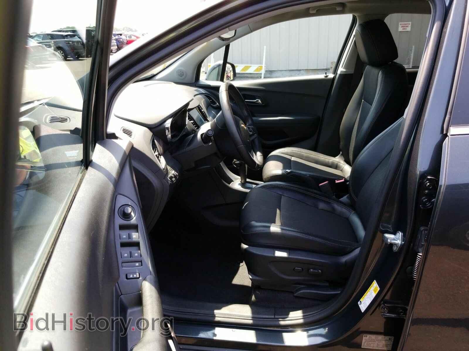 2017 Chevrolet Trax - VIN: 3GNCJPSBXHL269095 - Фото 3