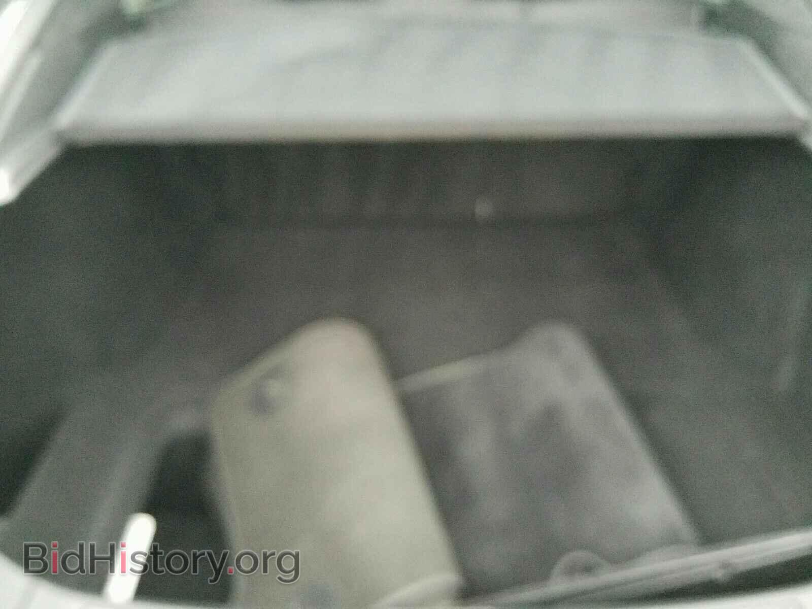 2016 Tesla Model S - VIN: 5YJSA1E44GF123769 - Photo 7