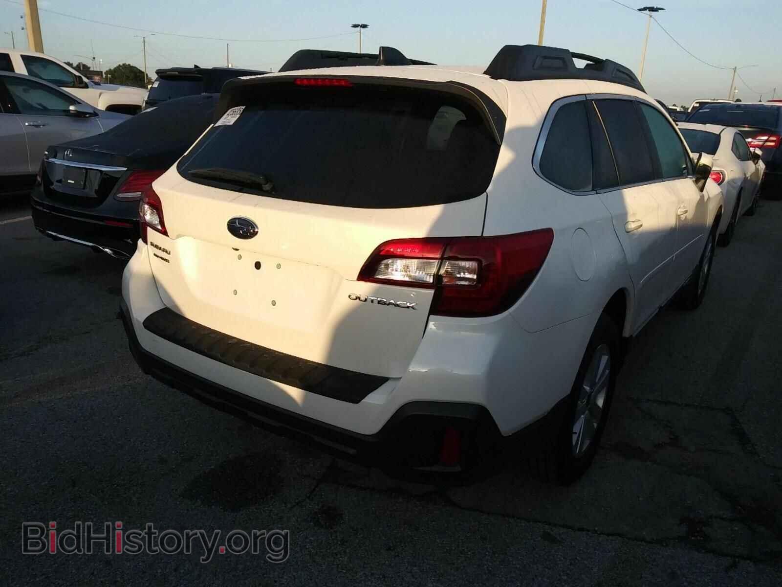2019 Subaru Outback - VIN: 4S4BSAHC0K3225409 - Фото 2
