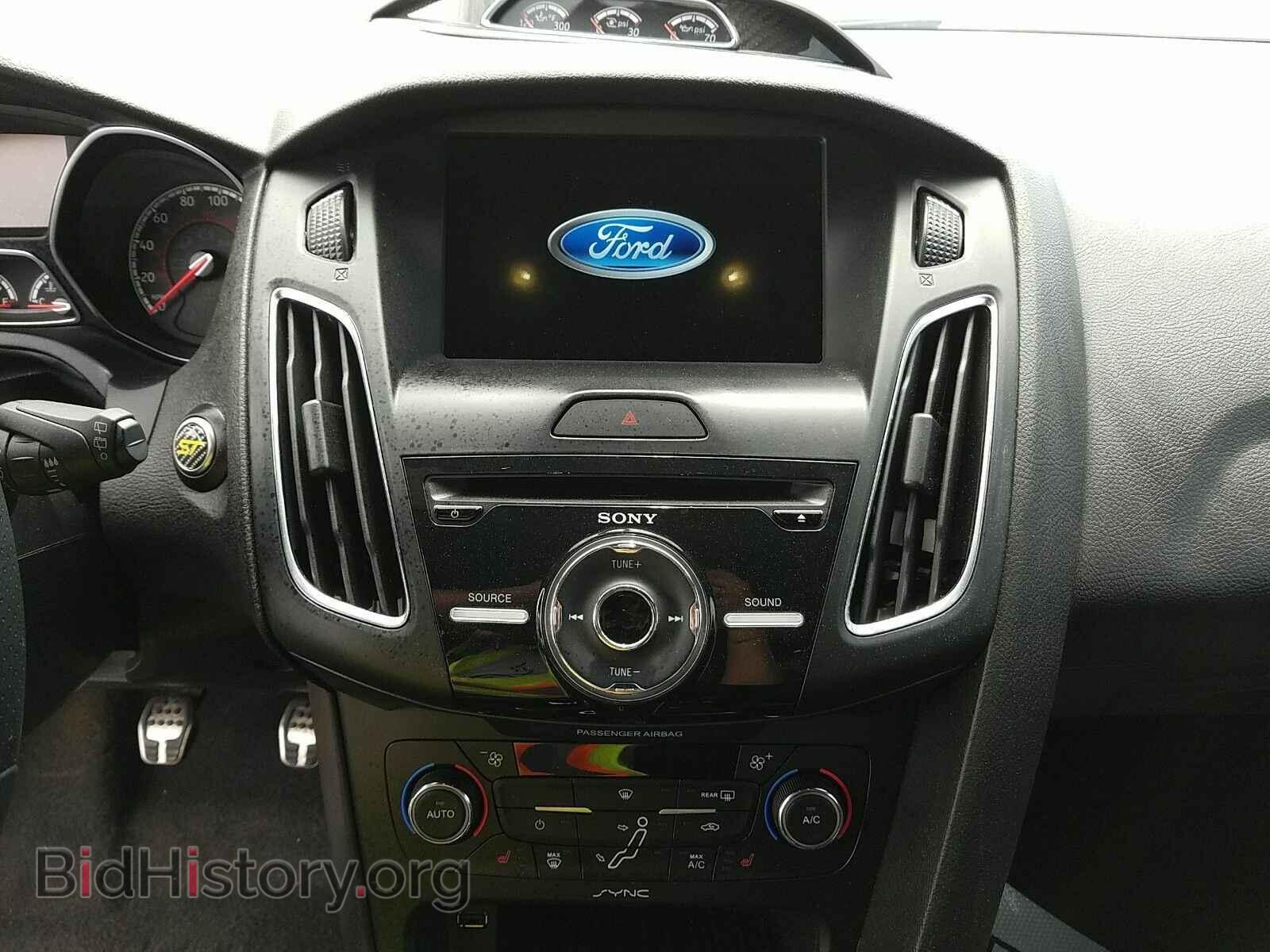 2017 Ford Focus - VIN: 1FADP3L99HL228619 - Фото 4
