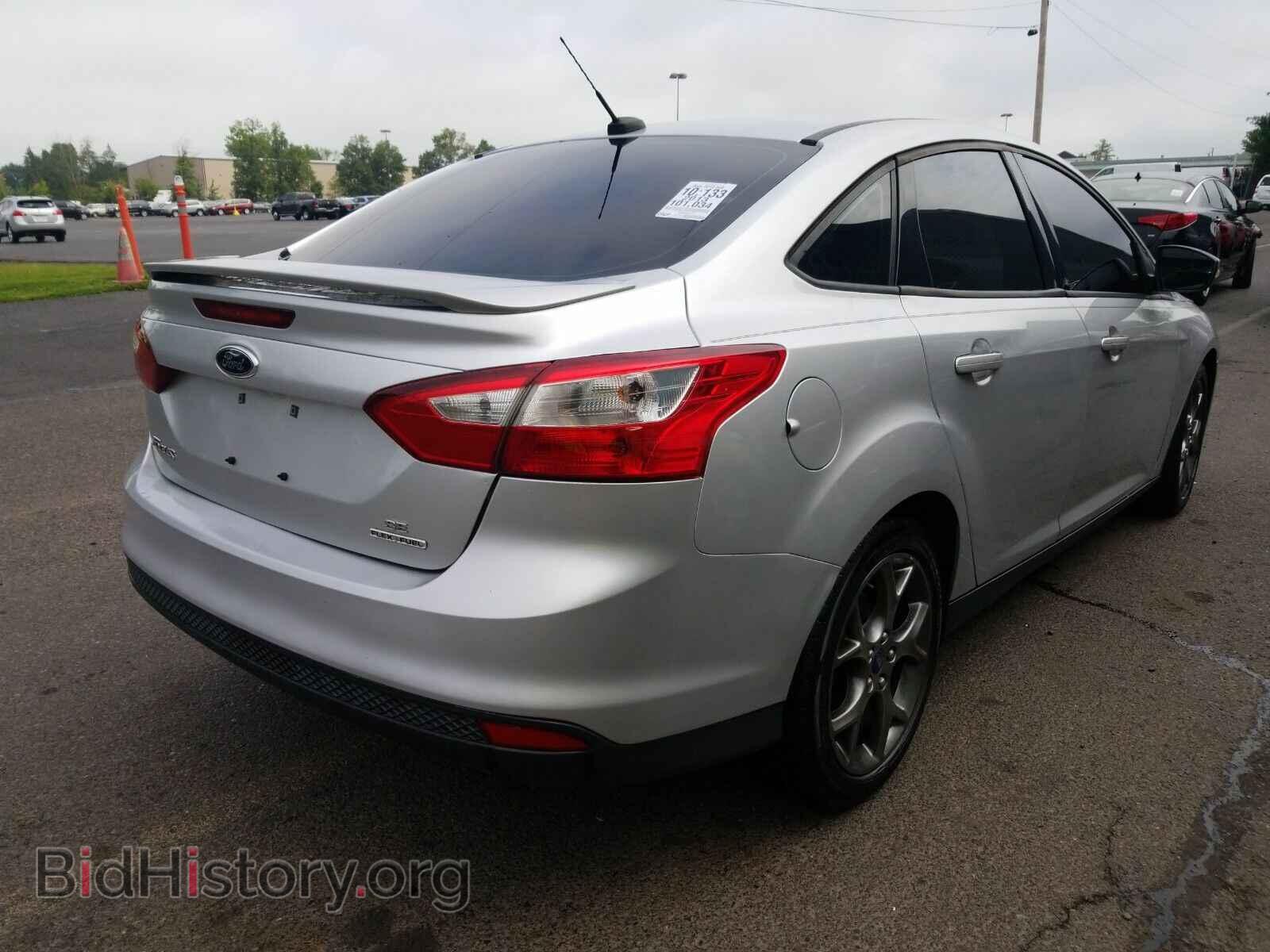 2013 Ford Focus - VIN: 1FADP3F28DL211559 - Фото 2