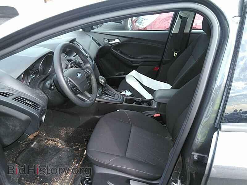 2017 Ford Focus - VIN: 1FADP3F26HL307499 - Фото 3
