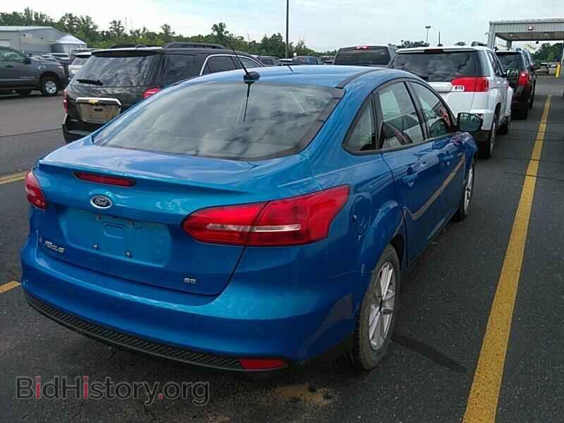 2017 Ford Focus - VIN: 1FADP3F29HL219210 - Фото 2