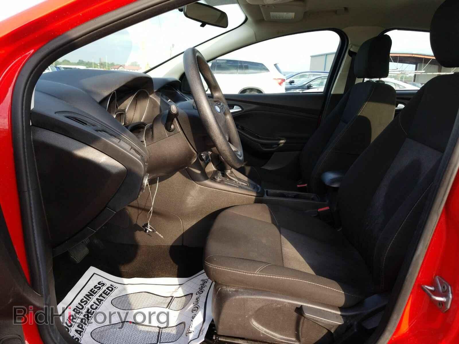 2016 Ford Focus - VIN: 1FADP3F25GL239498 - Фото 3
