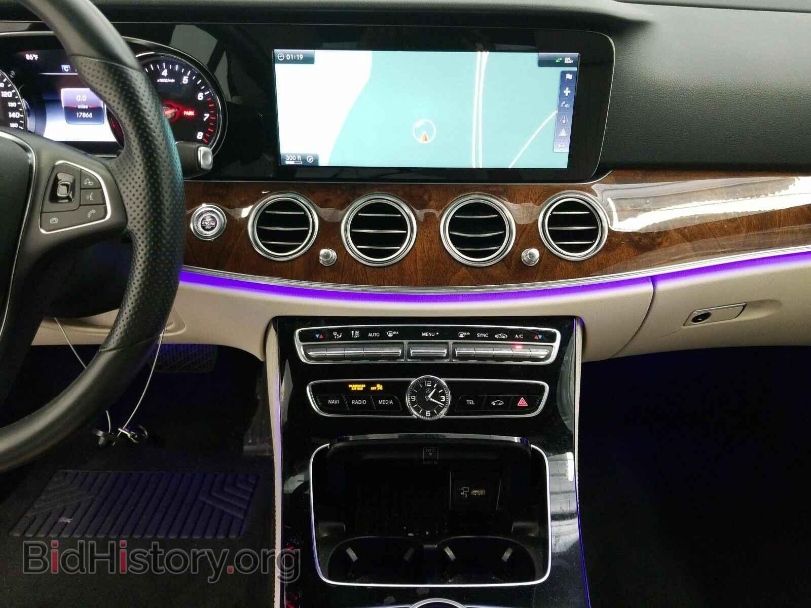 2017 Mercedes-Benz E-Class - VIN: WDDZF4KBXHA046474 - Фото 4