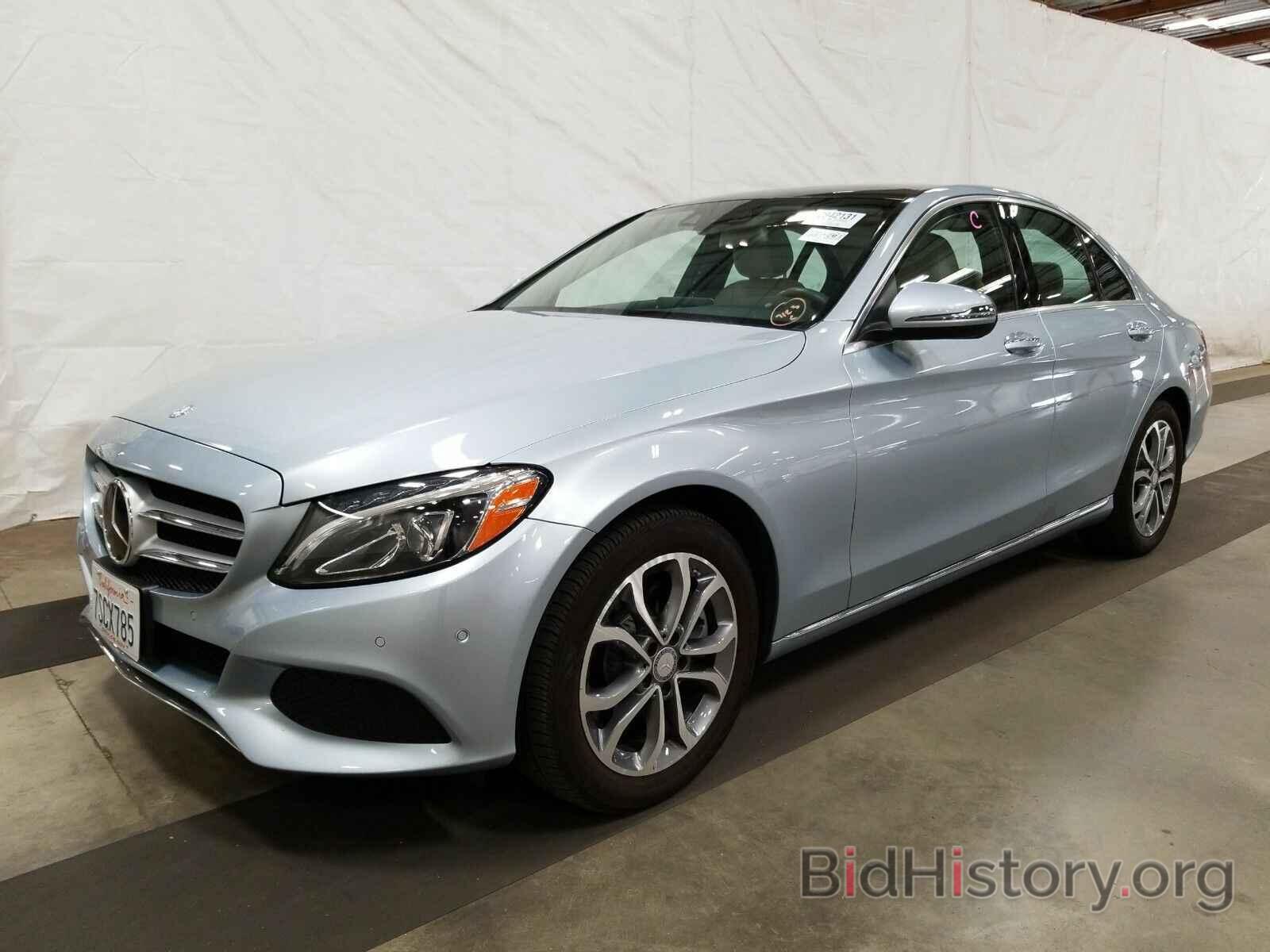 Photo 55SWF4JB4GU152387 - Mercedes-Benz C-Class 2016