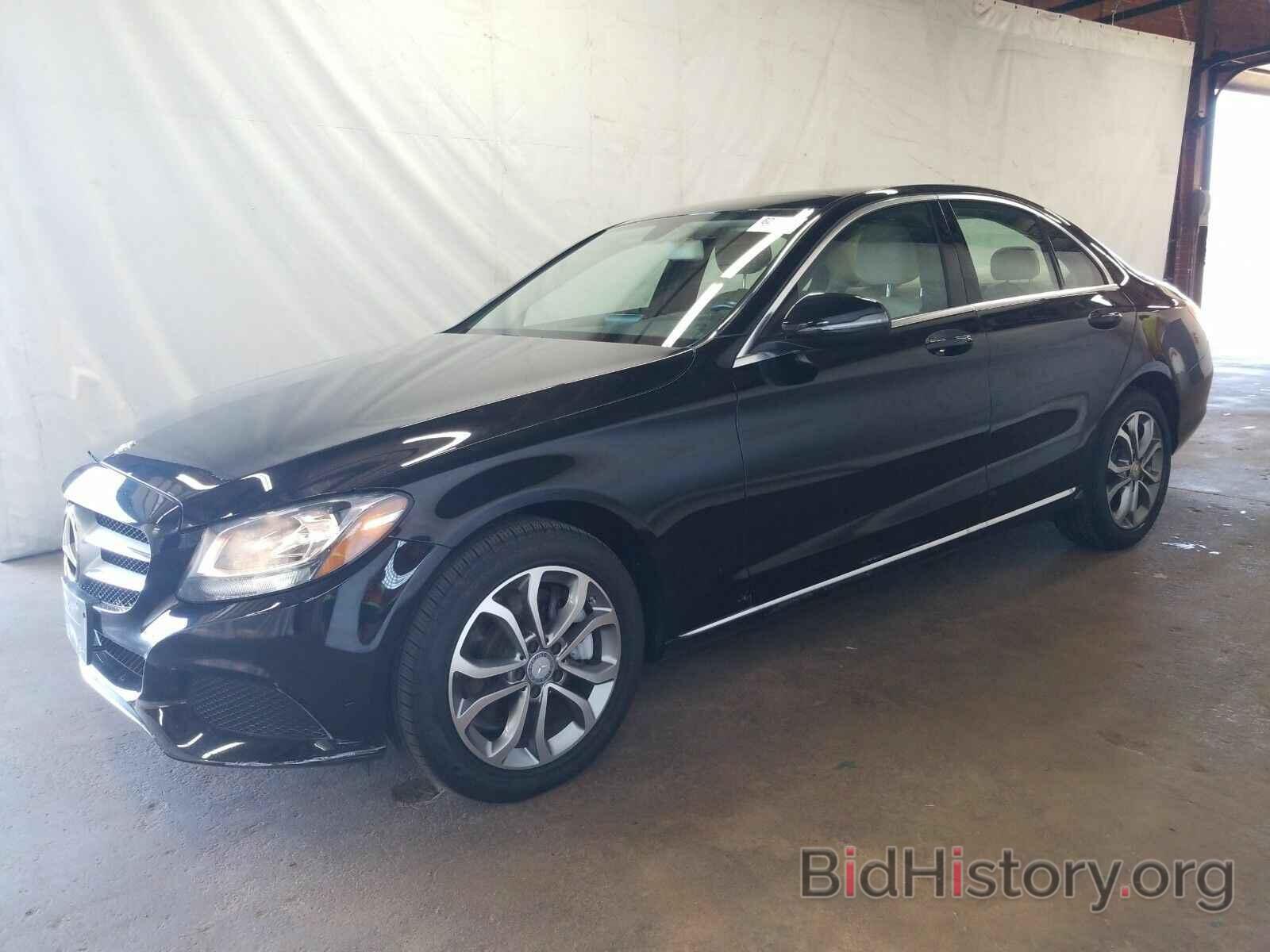 Photo 55SWF4KB2GU109567 - Mercedes-Benz C-Class 2016