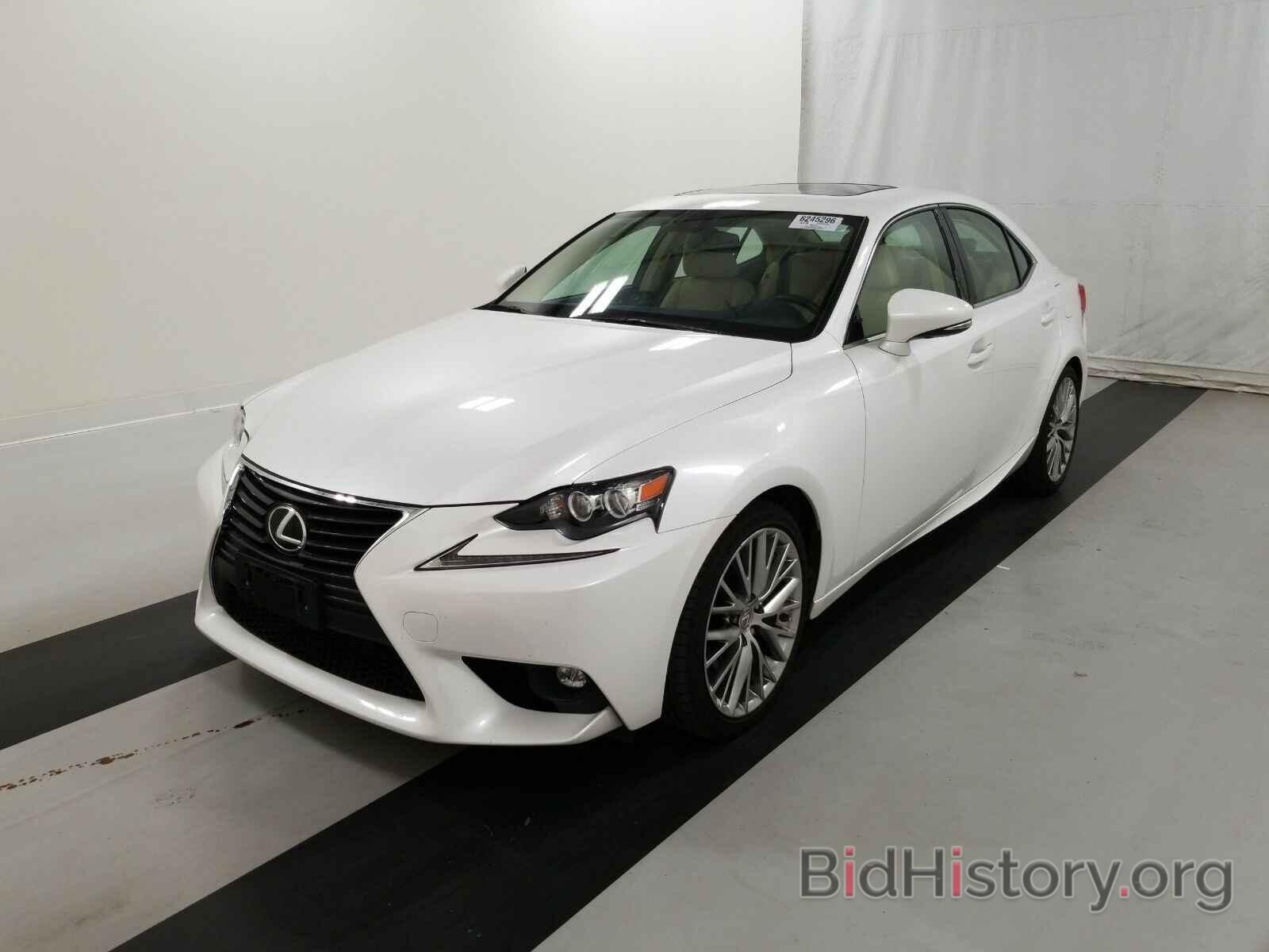 Photo JTHCM1D28G5009558 - Lexus IS 300 2016