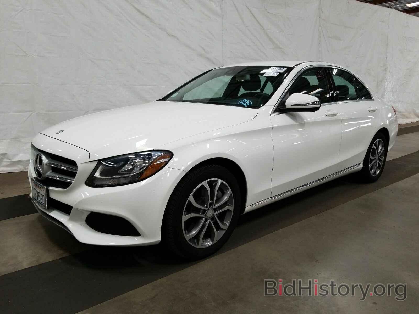 Photo 55SWF4JB4GU155435 - Mercedes-Benz C-Class 2016