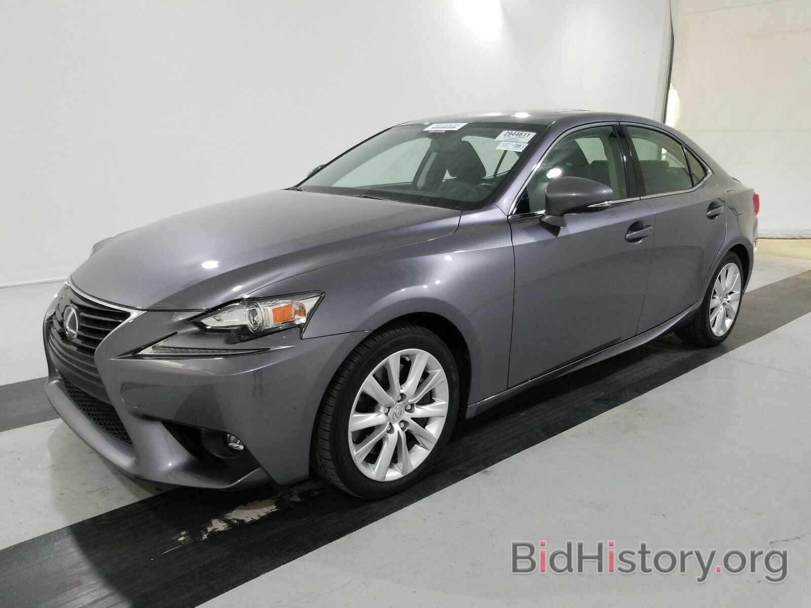 Photo JTHBA1D29G5010822 - Lexus IS 200t 2016